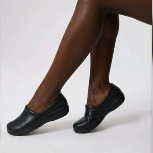 Soft Walk Adora Women's Classic Black Loafers